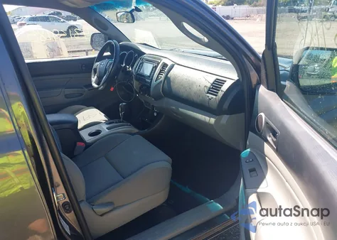 2014 Toyota Tacoma Base V6 from USA, damaged, VIN 3TMLU4EN4EM135922